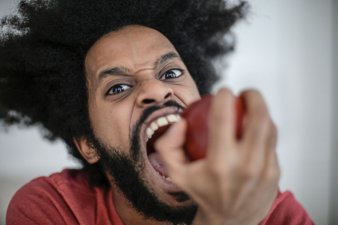 O que é bruxismo — clínica especializada em implantes e próteses em Curitiba