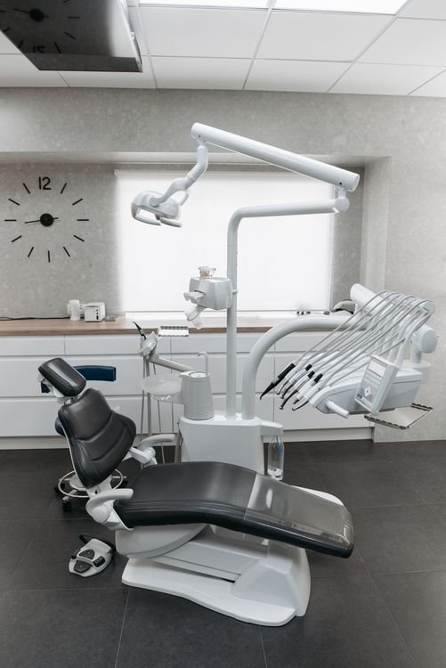 Periodontista — clínica especializada em implantes e próteses em Curitiba
