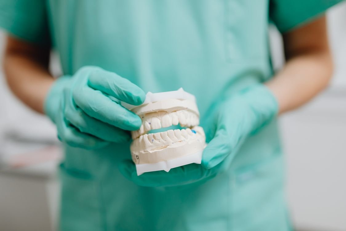 Sisos ou cisos — clínica especializada em implantes e próteses em Curitiba